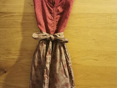 Dirndl, Gr. 134, Mädchen