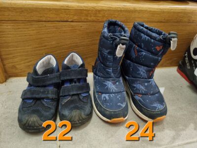 Kinderschuhe günstig abzugeben