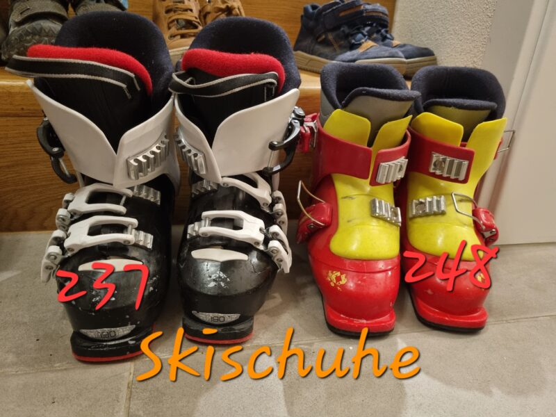 Kinderschuhe günstig abzugeben